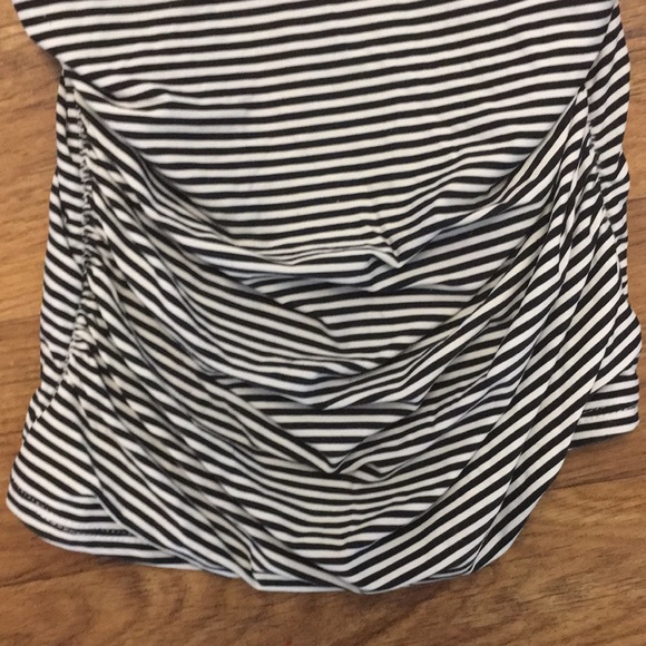 NIP TUCK SWIM STRIPED TANKINI - Picture 3 of 14